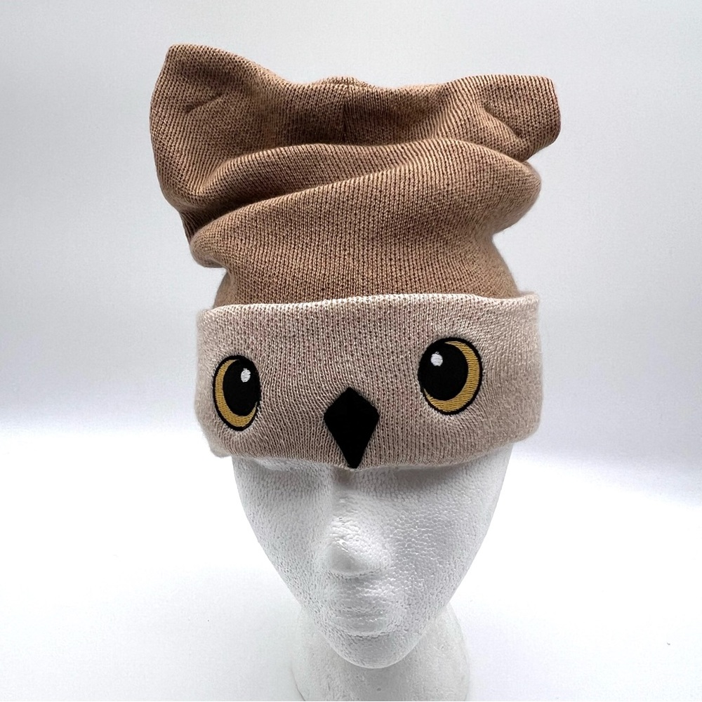 Dungeons & Dragons Owlbear Beanie Hat Wizards of the Coast EUC